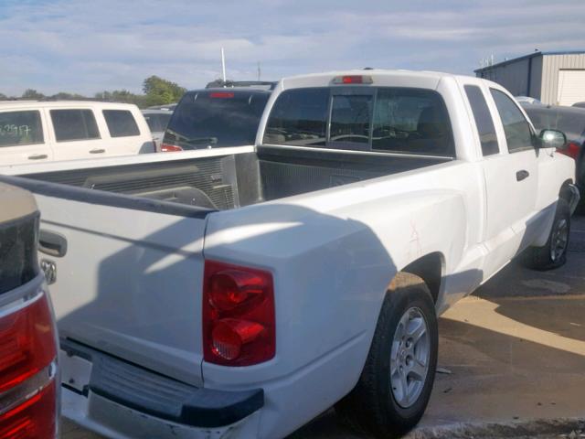 1D7HE42K07S205820 - 2007 DODGE DAKOTA SLT WHITE photo 4