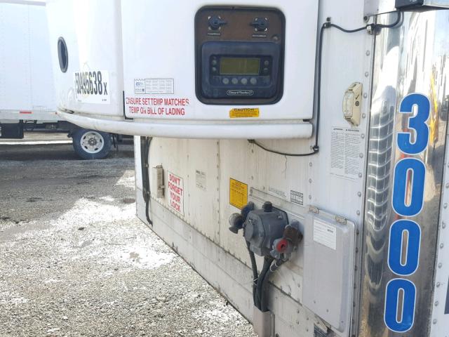 1UYVS2537BU999518 - 2011 UTILITY REFER WHITE photo 9