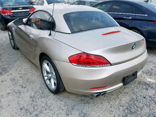 WBALM5C52AE377520 - 2010 BMW Z4 SDRIVE3 TAN photo 3