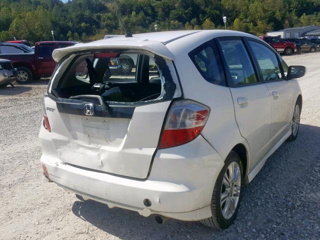 JHMGE87499S040052 - 2009 HONDA FIT SPORT WHITE photo 4