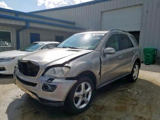 4JGBB86E68A426412 - 2008 MERCEDES-BENZ ML 350 GOLD photo 2