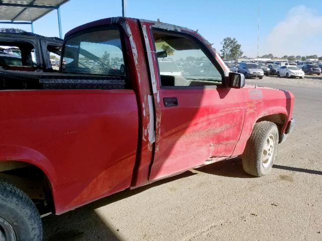 1B7FL26G3SW913725 - 1995 DODGE DAKOTA RED photo 9