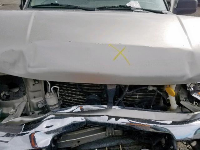 1N6ED27T9YC366861 - 2000 NISSAN FRONTIER C SILVER photo 7