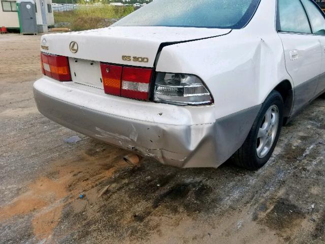 JT8BF28G5W5022767 - 1998 LEXUS ES 300 WHITE photo 9