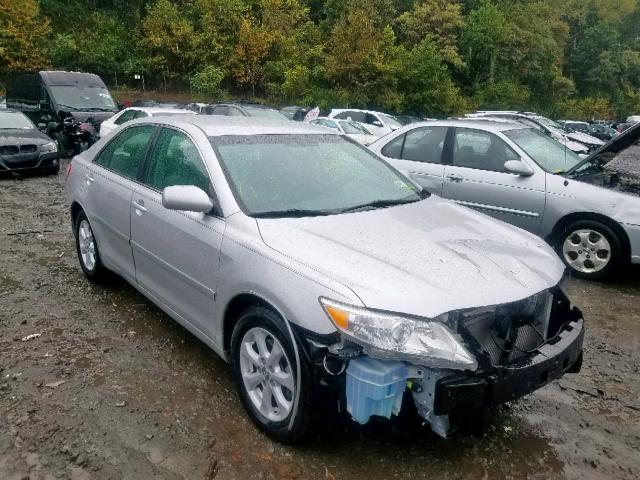 4T1BF3EK7BU758749 - 2011 TOYOTA CAMRY BASE SILVER photo 1