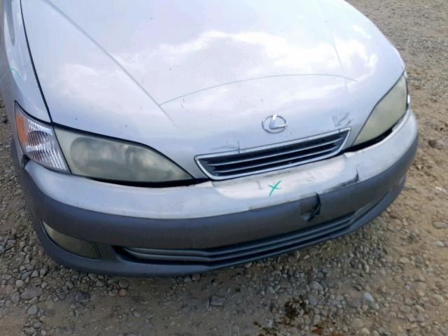 JT8BF28G110334087 - 2001 LEXUS ES 300 SILVER photo 9