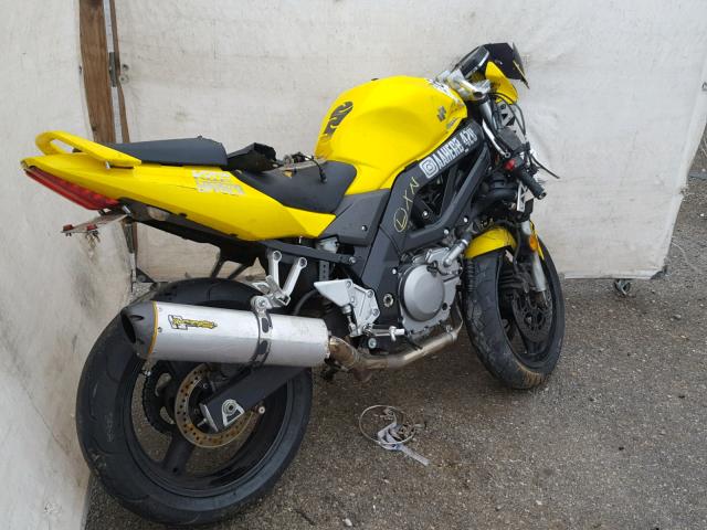 JS1VP53A352101932 - 2005 SUZUKI SV650 YELLOW photo 4