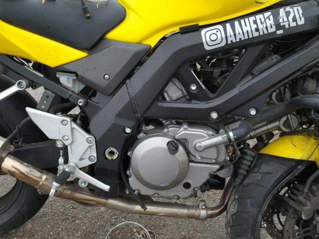 JS1VP53A352101932 - 2005 SUZUKI SV650 YELLOW photo 7