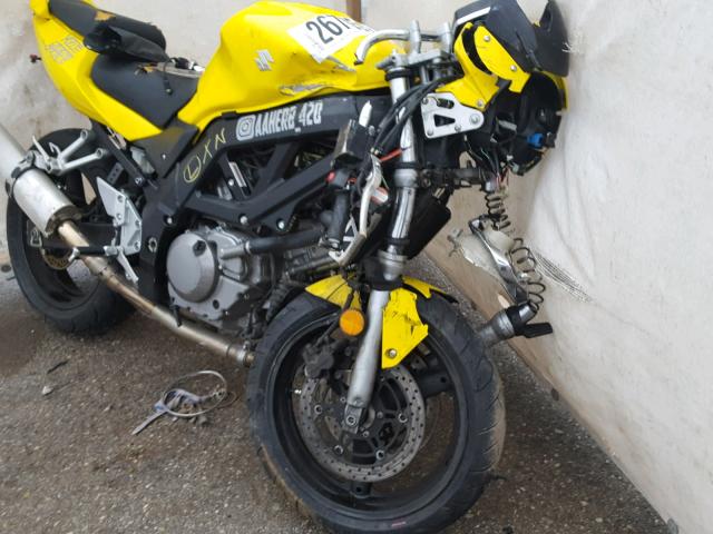 JS1VP53A352101932 - 2005 SUZUKI SV650 YELLOW photo 9