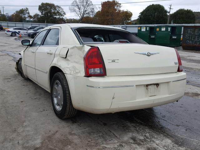 2C3JA53G45H553362 - 2005 CHRYSLER 300 TOURIN WHITE photo 3