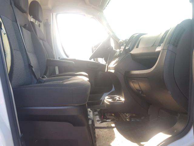 3C6URVJG7JE102802 - 2018 RAM PROMASTER 白色 照片 5