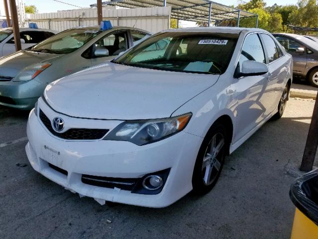 4T1BF1FK1CU541945 - 2012 TOYOTA CAMRY BASE WHITE photo 2