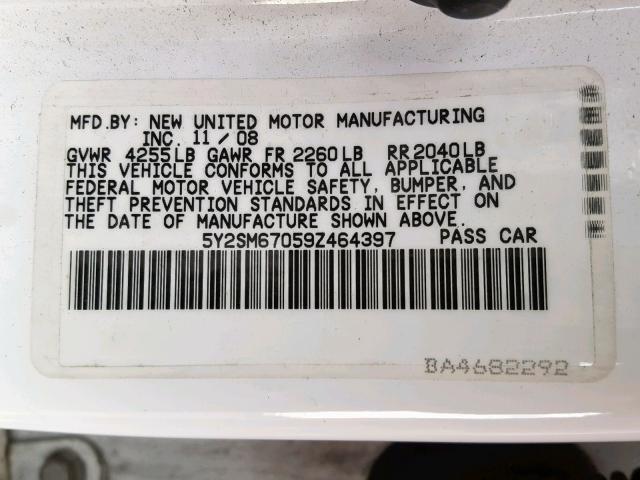 5Y2SM67059Z464397 - 2009 PONTIAC VIBE WHITE photo 10