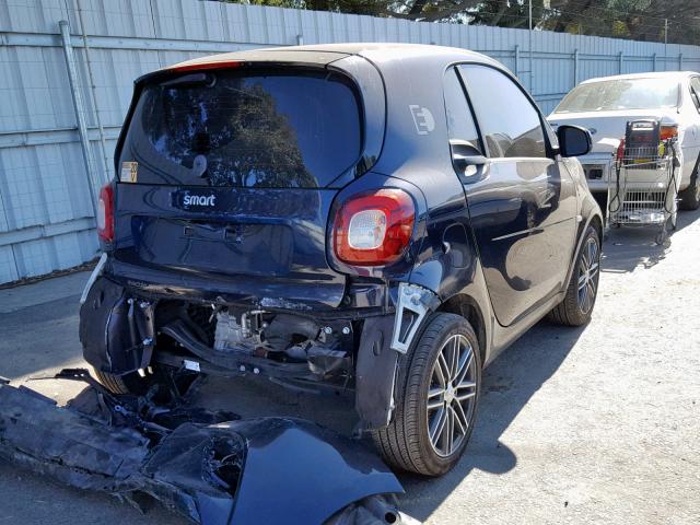 WMEFJ9BA0JK270676 - 2018 SMART FORTWO PURPLE photo 4