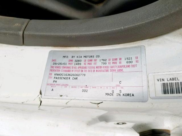 KNADC163626060779 - 2002 KIA RIO CINCO WHITE photo 10