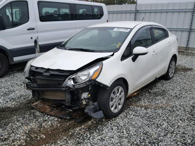 KNADM4A31G6660607 - 2016 KIA RIO LX WHITE photo 2