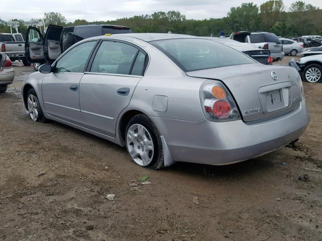 1N4AL11DX3C150127 - 2003 NISSAN ALTIMA BAS SILVER photo 3