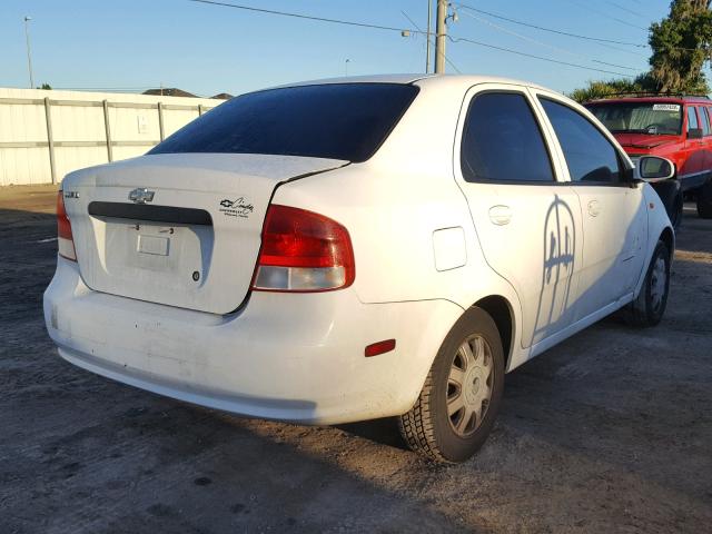 KL1TJ52644B257477 - 2004 CHEVROLET AVEO LS WHITE photo 4