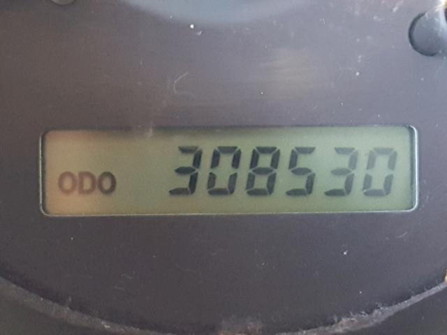 KL1TJ52644B257477 - 2004 CHEVROLET AVEO LS WHITE photo 8