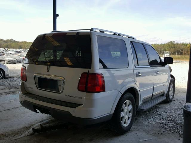 5LMFU27R13LJ37636 - 2003 LINCOLN NAVIGATOR 白色 照片 4