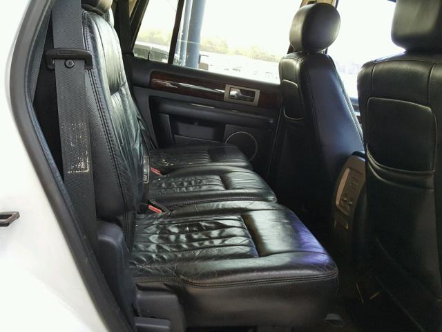 5LMFU27R13LJ37636 - 2003 LINCOLN NAVIGATOR 白色 照片 6