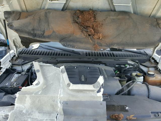 5LMFU27R13LJ37636 - 2003 LINCOLN NAVIGATOR 白色 照片 7