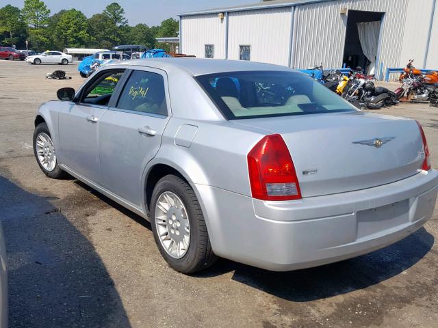 2C3KA43RX7H748224 - 2007 CHRYSLER 300 SILVER photo 3