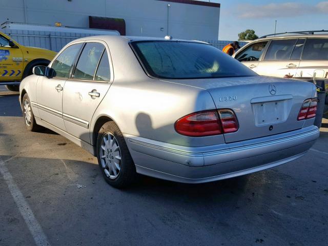 WDBJF65J21B247600 - 2001 MERCEDES-BENZ E 320 SILVER photo 3