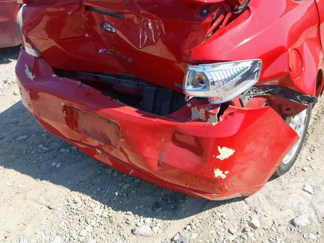 1FAHP35N08W280778 - 2008 FORD FOCUS SE RED photo 9