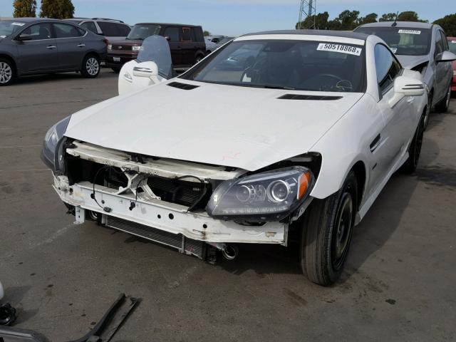 WDDPK4HA9FF114121 - 2015 MERCEDES-BENZ SLK 250 WHITE photo 2