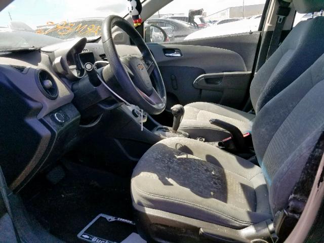 1G1JA5SH9D4256257 - 2013 CHEVROLET SONIC LS 黑色 照片 5