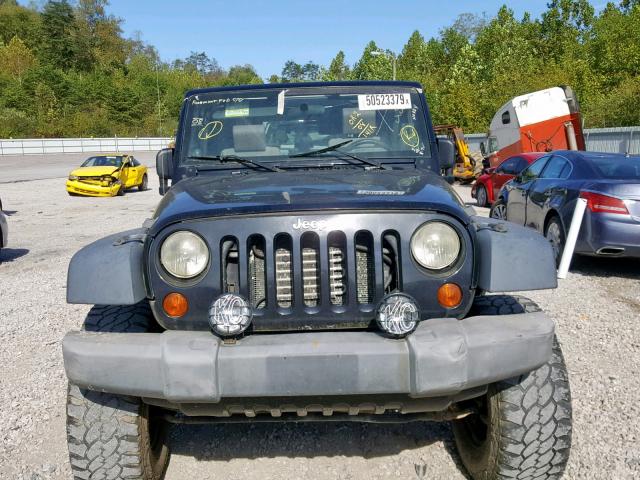 1J8FA24128L517549 - 2008 JEEP WRANGLER X BLACK photo 9