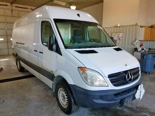 WD3PE8CB4B5584625 - 2011 MERCEDES-BENZ SPRINTER 2 WHITE photo 1