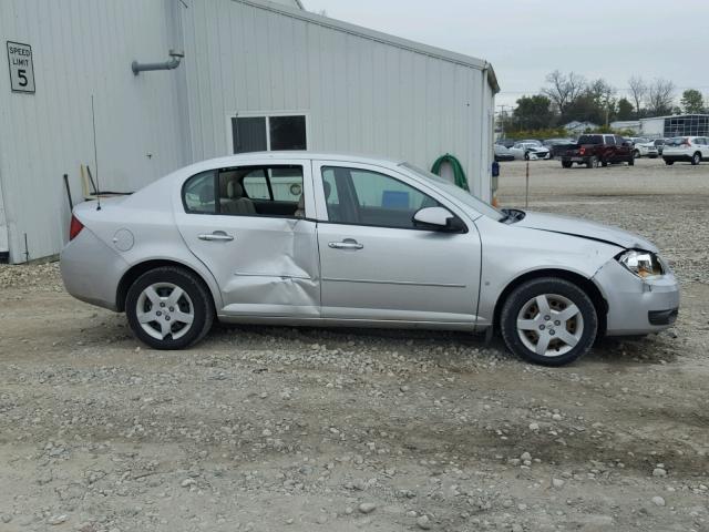 1G1AZ52F957606851 - 2005 CHEVROLET COBALT LT SILVER photo 9