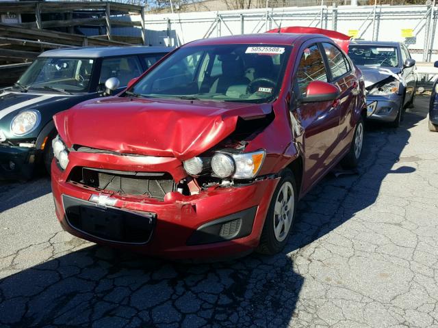 1G1JA5SG6D4242615 - 2013 CHEVROLET SONIC LS 红色 照片 2
