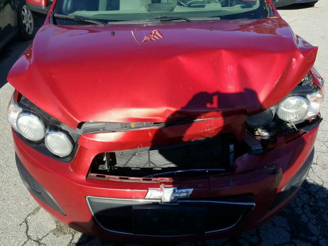 1G1JA5SG6D4242615 - 2013 CHEVROLET SONIC LS 红色 照片 7