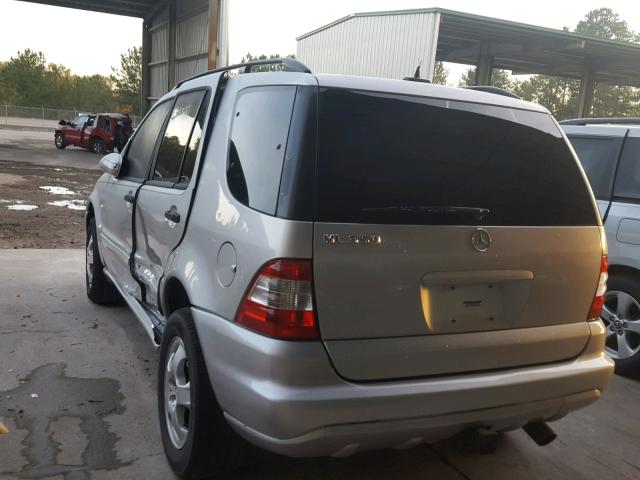 4JGAB57E53A430761 - 2003 MERCEDES-BENZ ML 350 SILVER photo 3