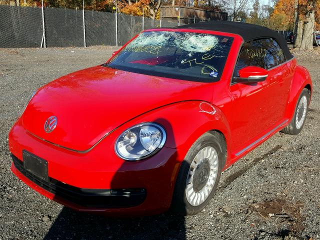 3VW517AT6GM802304 - 2016 VOLKSWAGEN BEETLE S/S RED photo 2
