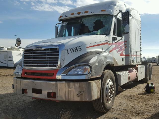 1FUJA6CK37LX58997 - 2007 FREIGHTLINER CONVENTION WHITE photo 2