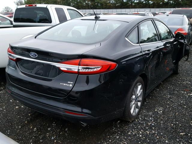 3FA6P0LU0HR315533 - 2017 FORD FUSION SE BLACK photo 4