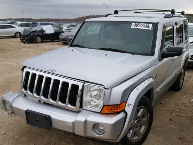 1J8HG58216C276107 - 2006 JEEP COMMANDER SILVER photo 2