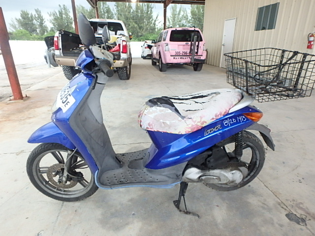 VGAB1AAAA00401413 - 2003 ARO SCOOTER BLUE photo 10