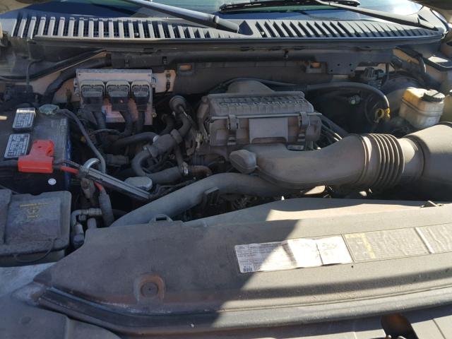 5LMFU28505LJ16758 - 2005 LINCOLN NAVIGATOR Ağ foto 7