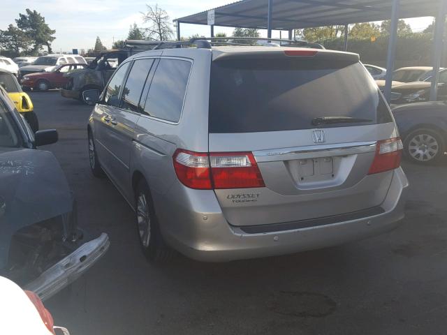 5FNRL38816B060583 - 2006 HONDA ODYSSEY TO SILVER photo 3