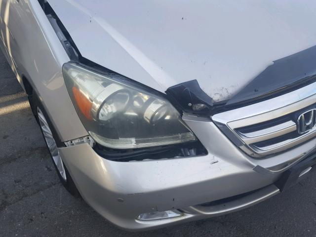 5FNRL38816B060583 - 2006 HONDA ODYSSEY TO SILVER photo 9