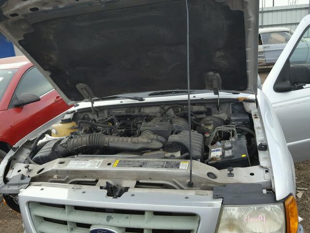 1FTYR10D52PA54647 - 2002 FORD RANGER SILVER photo 7