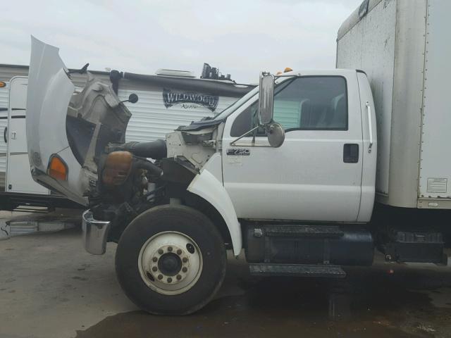 3FRWF7FK7BV623090 - 2011 FORD F750 SUPER WHITE photo 9