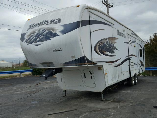 4YDF3452XA4700814 - 2010 KEYSTONE MONTANA WHITE photo 2