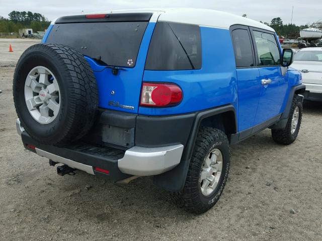 JTEBU11F270007477 - 2007 TOYOTA FJ CRUISER BLUE photo 4