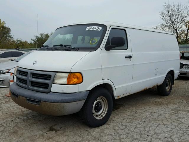 2B7HB11X2WK145594 - 1998 DODGE RAM VAN B1 WHITE photo 2